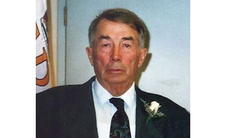 ROBERT (BOB) REID COURTNEY